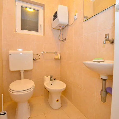 Apartmán Cozy And Smart With Balcony *