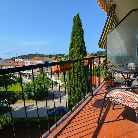 Cozy And Smart With Balcony Apartamento Rovinj