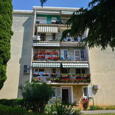 Cozy And Smart With Balcony דירה